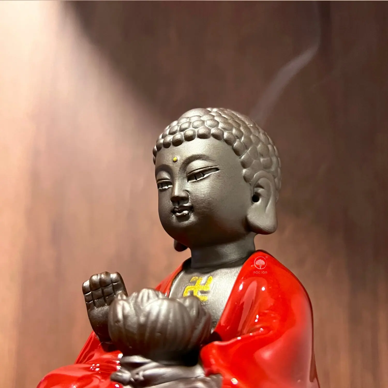 Lư Xông Trầm Hương Phật Bảo Đài - Sự Hoài Niệm Thanh Tịnh Trong Từng Đường Nét Lư Xông Trầm Hương Phật Bảo Đài - Sự Hoài Niệm Thanh Tịnh Trong Từng Đường Nét